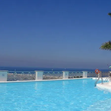 Marina Bayview (adults Only) Appartamento