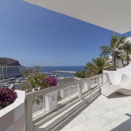 Marina Bayview (adults Only) Apartment *