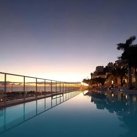 Marina Bayview (adults Only) Apartment *